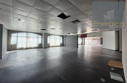 Show Room - Studio - 7+ Bathrooms for rent in SH Building - Al Khabisi - Deira - Dubai