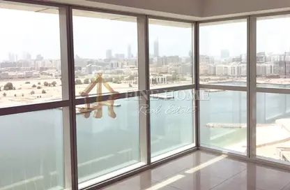 Balcony image for: Apartment - 3 Bedrooms - 4 Bathrooms for sale in RAK Tower - Marina Square - Al Reem Island - Abu Dhabi, Image 1