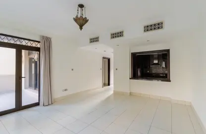 Apartment - 1 Bedroom - 2 Bathrooms for sale in Reehan 4 - Reehan - Old Town - Dubai