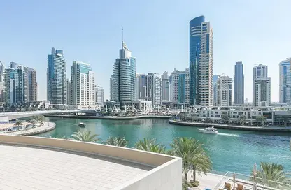 Apartment - 1 Bedroom - 2 Bathrooms for rent in Fairfield Tower - Park Island - Dubai Marina - Dubai