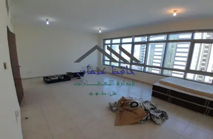 Apartment - 2 Bedrooms - 2 Bathrooms for rent in Al Falah Street - City Downtown - Abu Dhabi