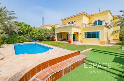 Villa - 4 Bedrooms - 4 Bathrooms for rent in Legacy - Jumeirah Park - Dubai