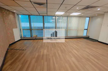 Office Space - Studio - 1 Bathroom for rent in Emirates Tower - Hamdan Street - Abu Dhabi