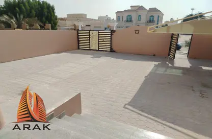 Villa - 5 Bedrooms - 5 Bathrooms for rent in Al Mowaihat 2 - Al Mowaihat - Ajman