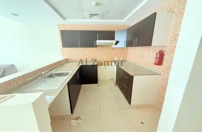 Apartment - 1 Bedroom - 2 Bathrooms for rent in Royal Residence - Dubai Sports City - Dubai