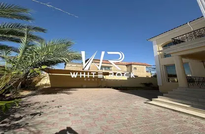 Villa - 5 Bedrooms - 7 Bathrooms for rent in Mohamed Bin Zayed City - Abu Dhabi