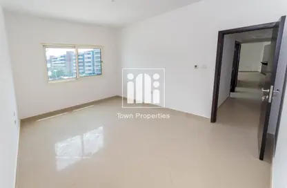 Apartment - 3 Bedrooms - 3 Bathrooms for sale in Al Reef Downtown - Al Reef - Abu Dhabi