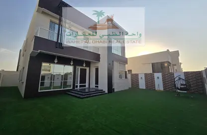 Villa - 3 Bedrooms - 5 Bathrooms for rent in Al Helio 2 - Al Helio - Ajman