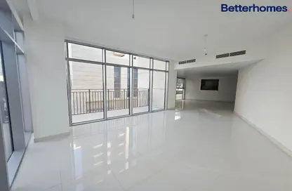 Apartment - 2 Bedrooms - 3 Bathrooms for sale in BLVD Crescent Podium - BLVD Crescent - Downtown Dubai - Dubai