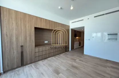 Apartment - Studio - 1 Bathroom for rent in Hamilton House - Jumeirah Village Circle - Dubai