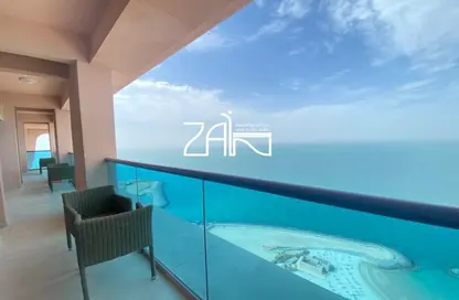 Apartment - 4 Bedrooms - 6 Bathrooms for sale in Fairmont Marina Residences - The Marina - Abu Dhabi