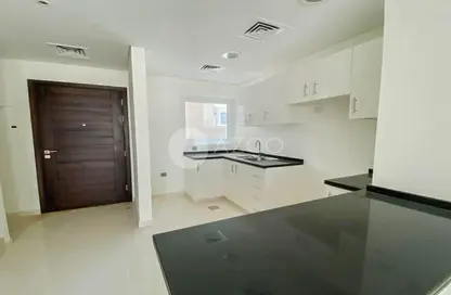 Apartment - 3 Bedrooms - 3 Bathrooms for sale in Vardon - Damac Hills 2 - Dubai