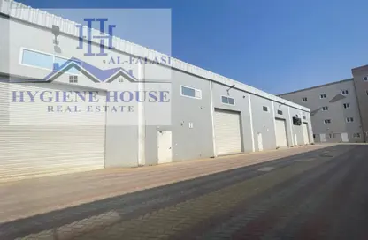 Warehouse - Studio - 2 Bathrooms for rent in Umm Al Thuoob - Umm Al Quwain