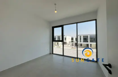 Villa - 3 Bedrooms - 4 Bathrooms for sale in Shams Townhouses - Town Square - Dubai