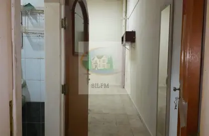 Apartment - 1 Bathroom for rent in Electra Street - Abu Dhabi