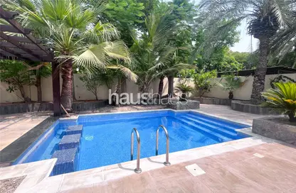 Villa - 5 Bedrooms - 6 Bathrooms for rent in Meadows 6 - Meadows - Dubai