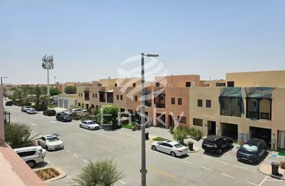 Villa - 2 Bedrooms - 3 Bathrooms for sale in Zone 8 - Hydra Village - Abu Dhabi