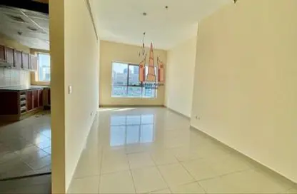 Apartment - 1 Bedroom - 1 Bathroom for rent in Al Khan - Sharjah