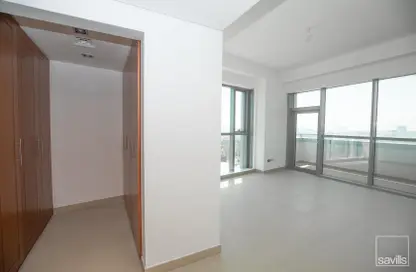 شقة - 2 غرف نوم - 3 حمامات للايجار في برج المرجان - دانة بو ظبي - أبوظبي