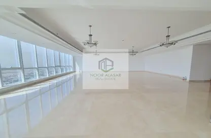 Penthouse - 3 Bedrooms - 5 Bathrooms for rent in Manazel Al Safa - Business Bay - Dubai