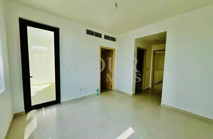 Townhouse - 3 Bedrooms - 4 Bathrooms for rent in Noor Townhouses - Town Square - Dubai