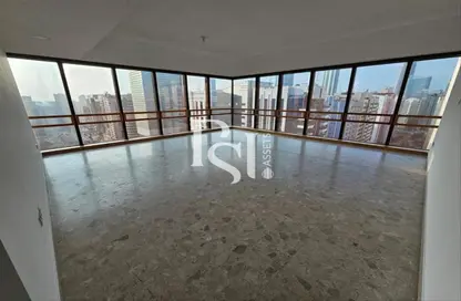 Apartment - 3 Bedrooms - 3 Bathrooms for rent in East Corniche road - Hamdan Street - Abu Dhabi