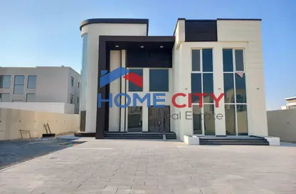 Villa - 3 Bedrooms - 5 Bathrooms for rent in Madinat Al Riyad - Abu Dhabi