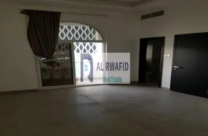 Apartment - 1 Bedroom - 2 Bathrooms for rent in Al Rashidiya Towers - Ajman Downtown - Ajman