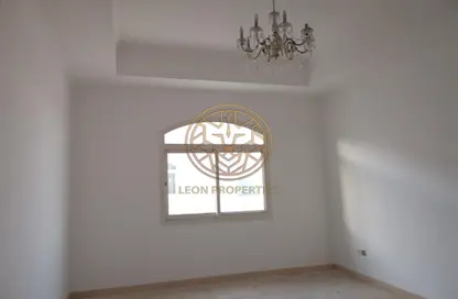 Villa - 5 Bedrooms - 6 Bathrooms for rent in Al Rashidiya - Dubai