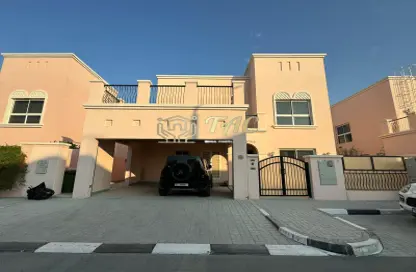 Villa - 4 Bedrooms - 5 Bathrooms for rent in Nad Al Sheba 3 - Nad Al Sheba - Dubai