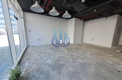 Shop - Studio - 1 Bathroom for rent in Airport Road - Abu Dhabi