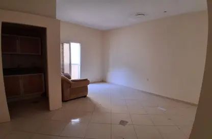 Apartment - 1 Bathroom for rent in Al Naba'ah - Al Sharq - Sharjah