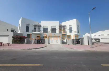 Villa - 5 Bedrooms - 5 Bathrooms for rent in Umm Suqeim 1 - Umm Suqeim - Dubai