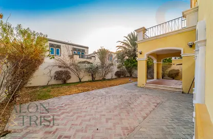 Villa - 3 Bedrooms - 4 Bathrooms for rent in Legacy - Jumeirah Park - Dubai