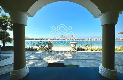 Villa - 5 Bedrooms - 6 Bathrooms for sale in Garden Homes Frond O - Garden Homes - Palm Jumeirah - Dubai