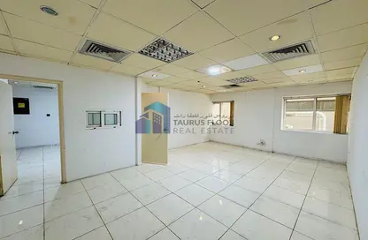 Office Space - Studio - 1 Bathroom for rent in Hor Al Anz East - Hor Al Anz - Deira - Dubai