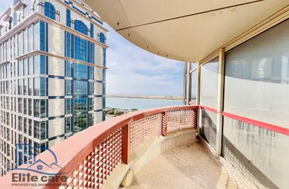 Apartment - 4 Bedrooms - 5 Bathrooms for rent in Silver Tower - Corniche Road - Abu Dhabi