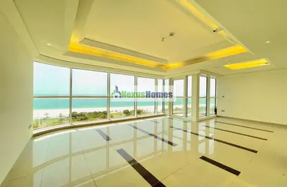 Apartment - 2 Bedrooms - 4 Bathrooms for rent in Wave tower - Corniche Road - Abu Dhabi