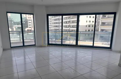 Apartment - 2 Bedrooms - 3 Bathrooms for rent in Silver Sands 3 - Mankhool - Bur Dubai - Dubai