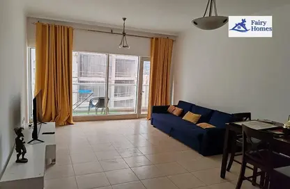 Apartment - 1 Bedroom - 2 Bathrooms for rent in Burj Al Nujoom - Downtown Dubai - Dubai