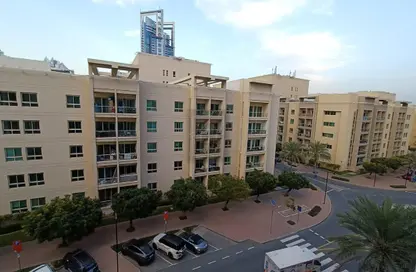 Apartment - 3 Bedrooms - 2 Bathrooms for rent in Al Ghaf 1 - Al Ghaf - Greens - Dubai