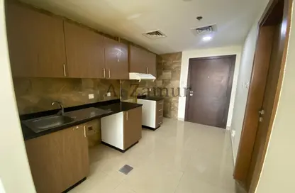 Apartment - 1 Bathroom for rent in 4Direction Residence 1 - Dubai Residence Complex - Dubai