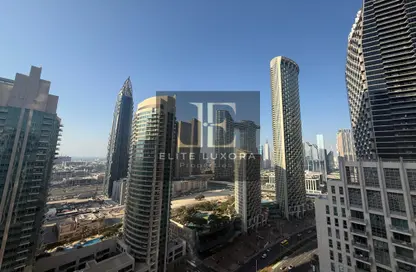 Apartment - 3 Bedrooms - 4 Bathrooms for sale in Standpoint Tower 1 - Standpoint Towers - Downtown Dubai - Dubai