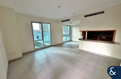 Apartment - 1 Bedroom - 2 Bathrooms for rent in Aurora Tower - Marina Promenade - Dubai Marina - Dubai