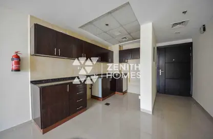 Apartment - 1 Bedroom - 2 Bathrooms for rent in Frankfurt Sports Tower - Dubai Sports City - Dubai