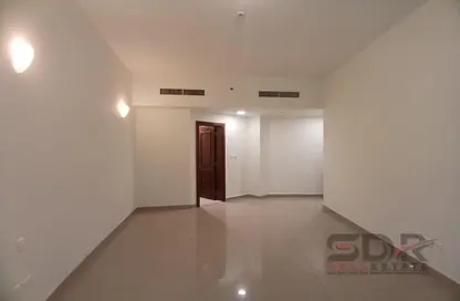 Apartment - 2 Bedrooms - 3 Bathrooms for rent in Al Jimi Avenue - Al Khalidiya - Abu Dhabi