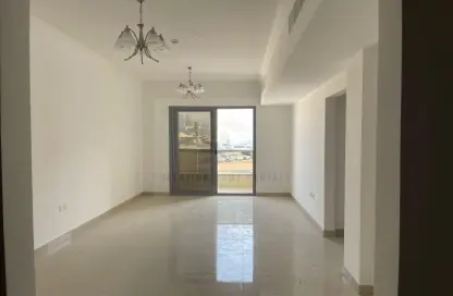 Apartment - 2 Bedrooms - 3 Bathrooms for rent in Al Khan - Sharjah