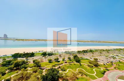 Apartment - 3 Bedrooms - 4 Bathrooms for rent in Wave tower - Corniche Road - Abu Dhabi