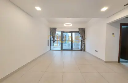 Apartment - 1 Bedroom - 2 Bathrooms for rent in Jumeirah Garden City - Al Satwa - Dubai