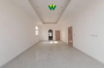 Villa - 7 Bedrooms for rent in Shakhbout City - Abu Dhabi